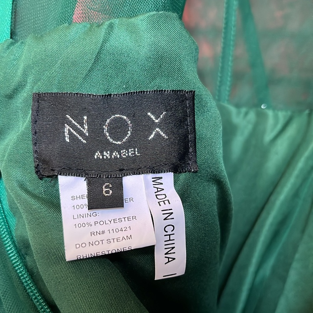 NWT NOX PROM EMERALD Elegant Green Strapless Dress - Picture 14 of 17